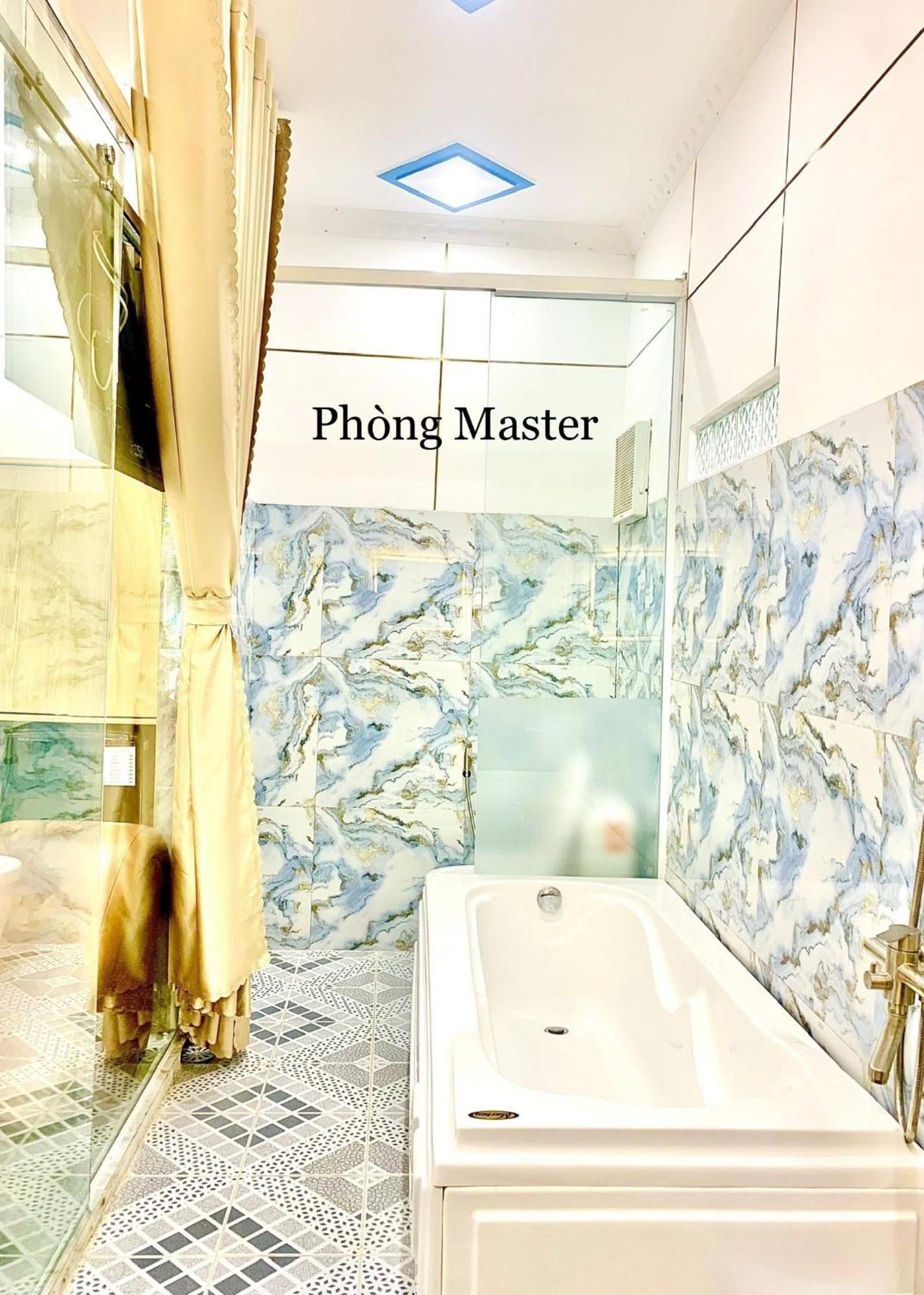 Phong Master Hotel Can Tho Exterior photo